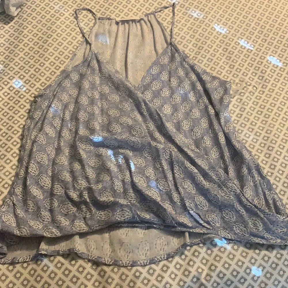 Tank top - Picture 1 of 2